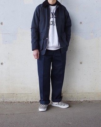 С чем носить темно-синие брюки чинос