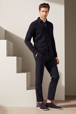 Какие лоферы носить с темно-синими брюками чинос