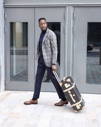 Какие монки носить с темно-синими брюками чинос