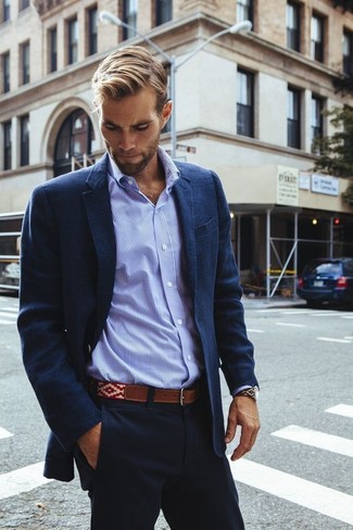 С чем носить темно-синий хлопковый пиджак мужчине