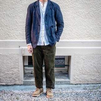 С чем носить темно-синий хлопковый пиджак мужчине