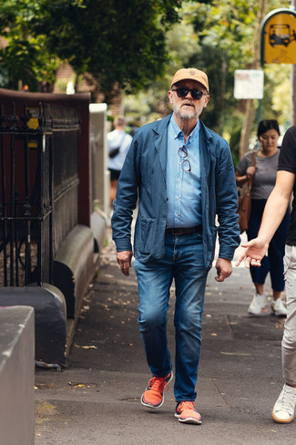 С чем носить темно-синий хлопковый пиджак мужчине