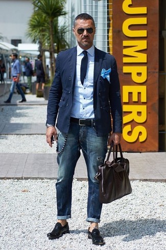 С чем носить темно-синий хлопковый двубортный пиджак мужчине