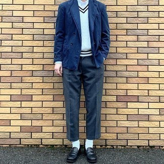 С чем носить темно-синий джинсовый двубортный пиджак мужчине