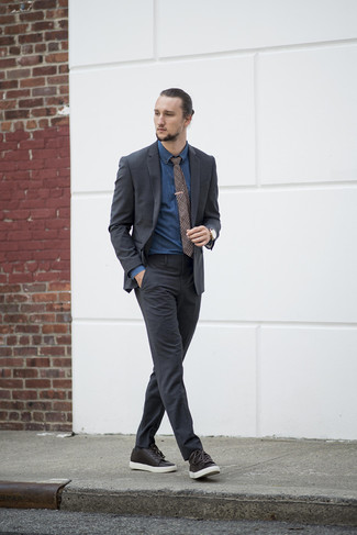 Какие костюмы носить с темно-синей джинсовой рубашкой