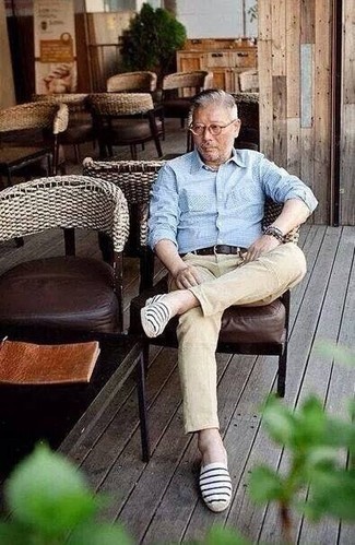 С чем носить темно-синие эспадрильи мужчине