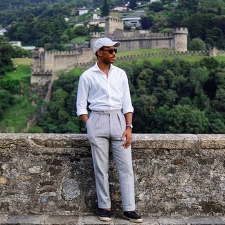 С чем носить темно-синие эспадрильи мужчине