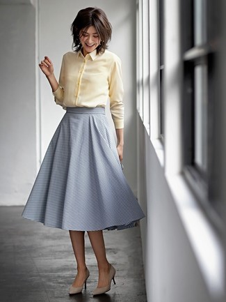 С чем носить темно-синюю юбку в горизонтальную полоску