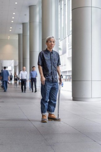 Какой зимние ботинки носить с темно-синими джинсами мужчине