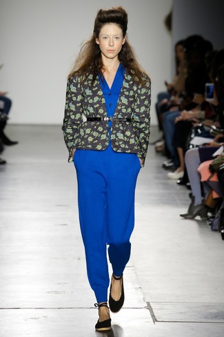 Какие пиджаки носить с темно-синим комбинезоном