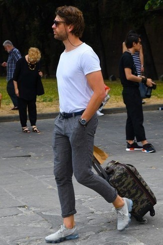 С чем носить темно-синий кожаный ремень мужчине