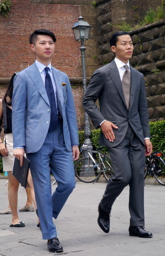 С чем носить темно-синий кожаный ремень мужчине