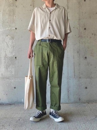 С чем носить темно-синий кожаный ремень мужчине