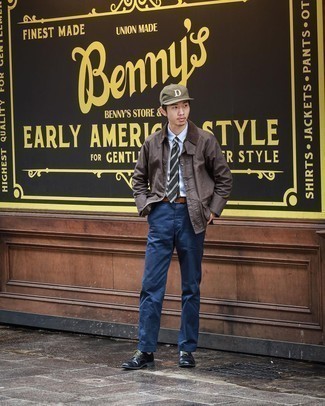 С чем носить темно-синие кожаные туфли дерби