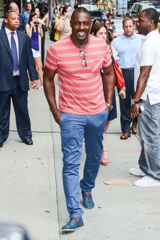 С чем носить темно-синие кожаные эспадрильи мужчине