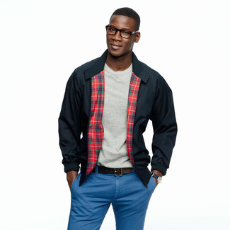 С чем носить темно-синие кожаные часы мужчине