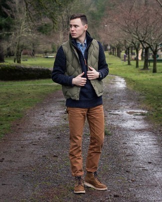 С чем носить темно-синие кожаные часы мужчине