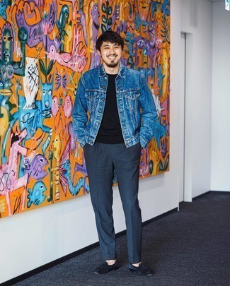 Какие брюки чинос носить с темно-синими лоферами