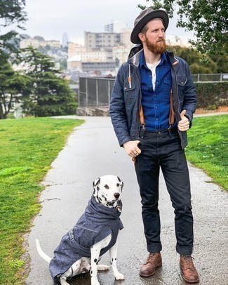 Какие ветровки носить с темно-синей рубашкой с длинным рукавом мужчине