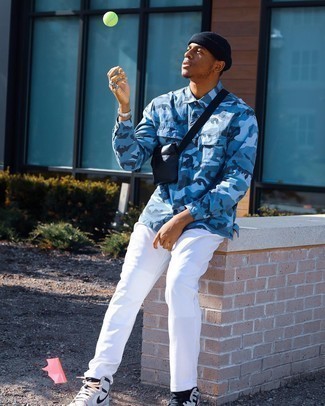 С чем носить темно-синюю сумку почтальона