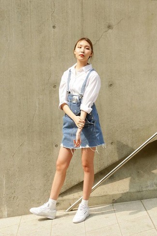 С чем носить темно-синий сарафан