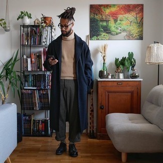 С чем носить темно-синее длинное пальто