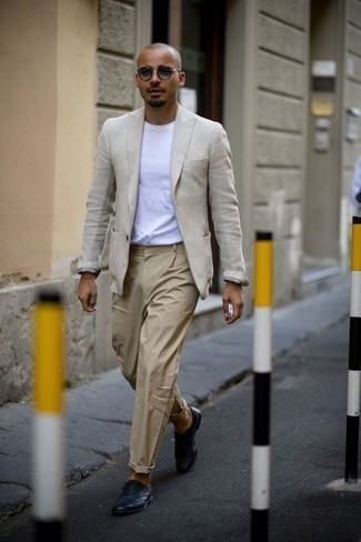 С чем носить темно-синие оксфорды