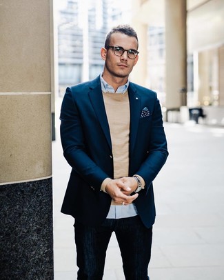 С чем носить темно-синий шелковый нагрудный платок с принтом