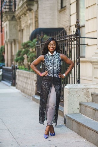 Какие джинсы скинни носить с темно-синими туфлями