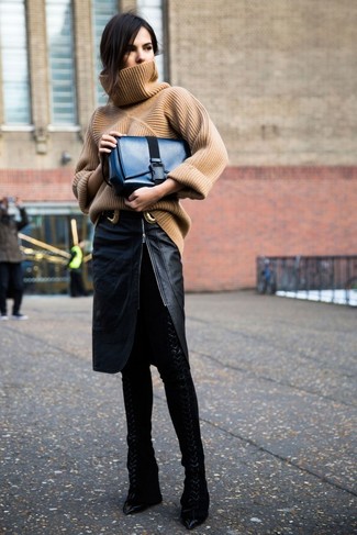 С чем носить темно-синюю сумку-саквояж