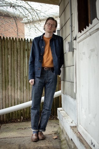 Какие лоферы носить с темно-синей курткой-рубашкой мужчине