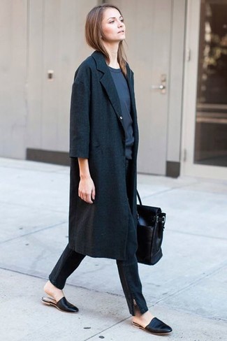 Какое пальто носить с темно-синей блузой с коротким рукавом