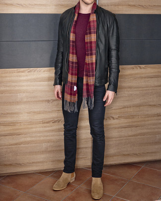 Какие бомберы носить с темно-синими зауженными джинсами мужчине