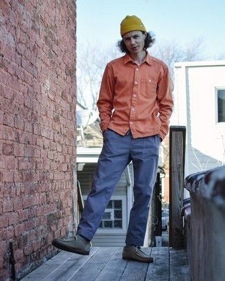 С чем носить темно-синие носки мужчине