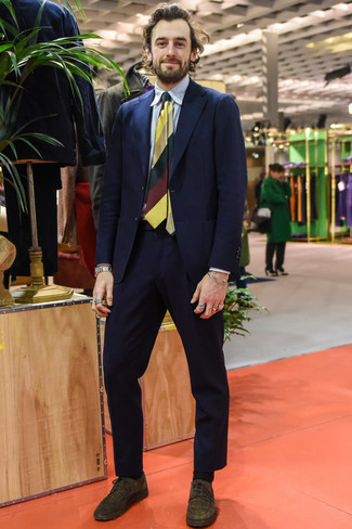 Какие туфли дерби носить с темно-синим костюмом