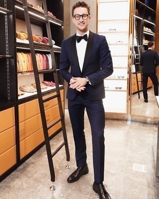 Какие туфли дерби носить с темно-синим костюмом