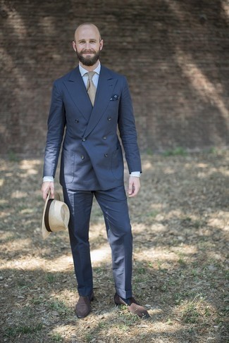 С чем носить темно-синий костюм в 30 лет