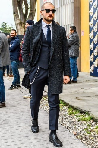 Какие монки носить с темно-синим костюмом-тройкой