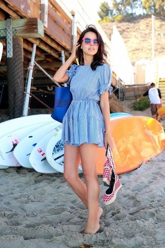 С чем носить темно-синюю большую сумку