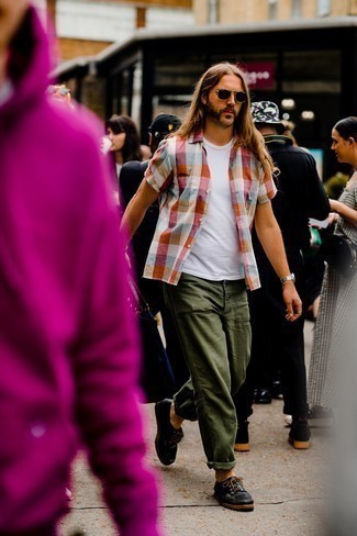 С чем носить темно-синюю большую сумку мужчине