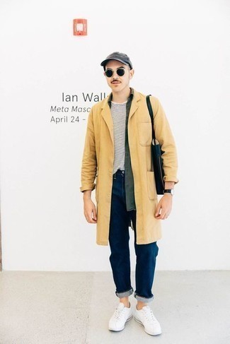 С чем носить темно-синюю большую сумку мужчине