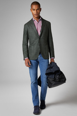 Какие ботинки дезерты носить с темно-синим плащом