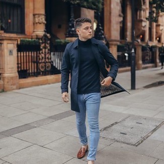 Какие лоферы носить с темно-синей водолазкой мужчине