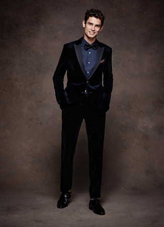 С чем носить темно-синий бархатный костюм