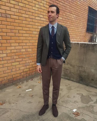 Какие пиджаки носить с темно-синим жилетом