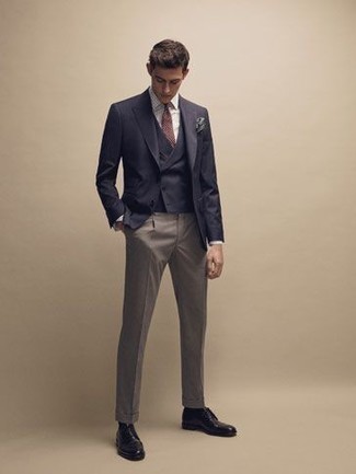 Какие пиджаки носить с темно-синим жилетом