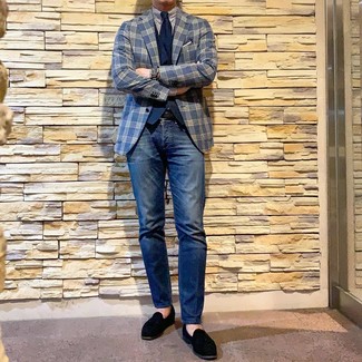 Как носить темно-синий жилет с синим пиджаком