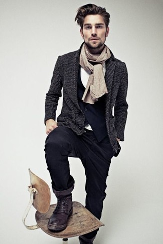 Как носить темно-синий жилет с серым пиджаком