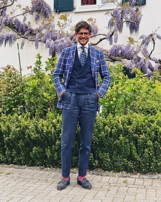 С чем носить темно-синий жилет