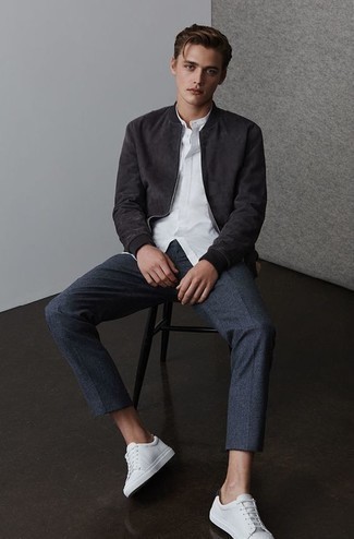 С чем носить темно-синие шерстяные брюки чинос